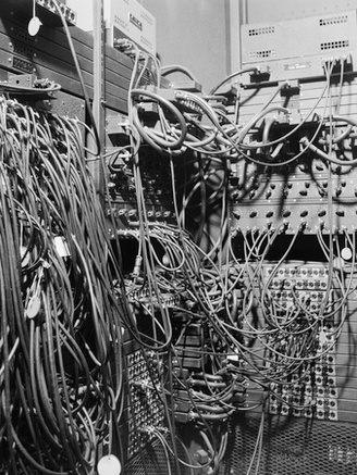 Cables on Early Computer